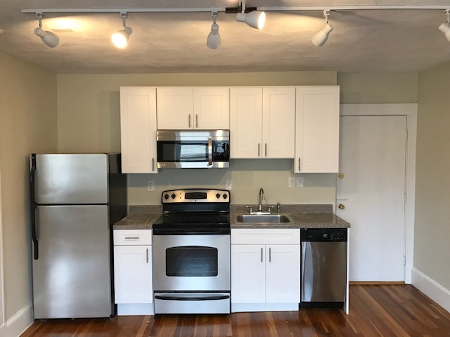 Building Photo - 406 Highland Ave