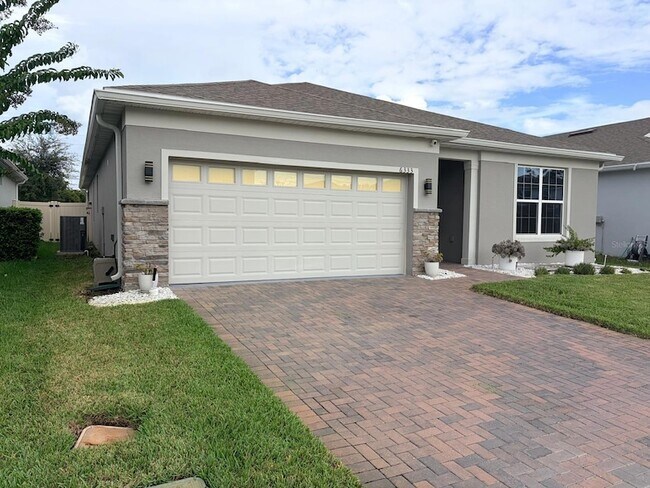 Foto del edificio - 6333 Cedar Chase Ct