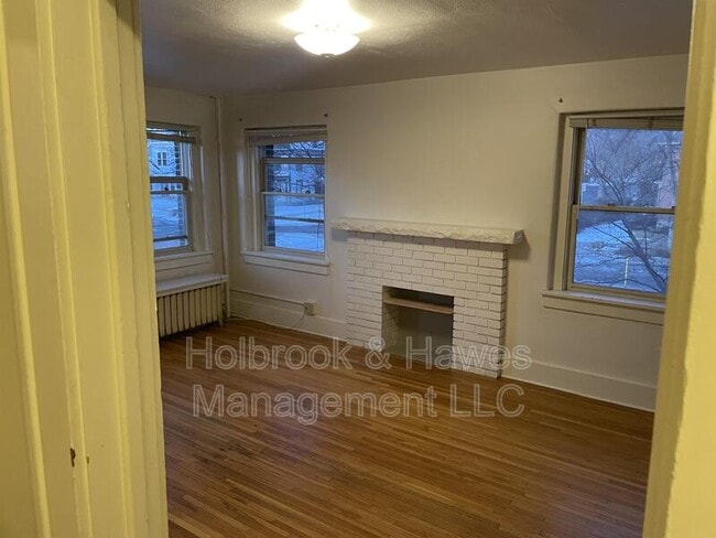 Foto del edificio - 200 E Laurel St