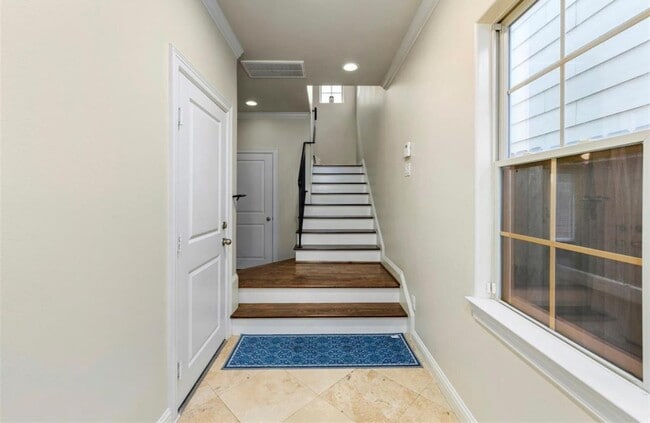 Foto del edificio - 1215 Roberts St