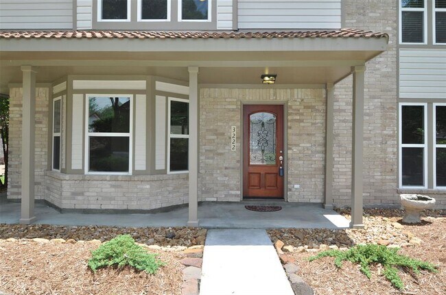Foto del edificio - 3222 Highland Laurels Dr