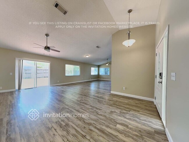 Foto del edificio - 120 Mill Run Dr