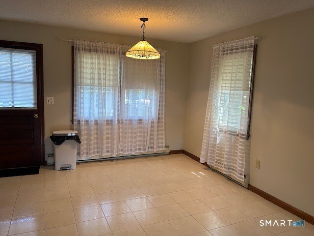 Foto del edificio - 93 Laurelwood Dr