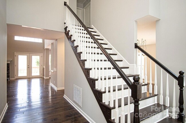 Building Photo - 14401 Widgeon Ct