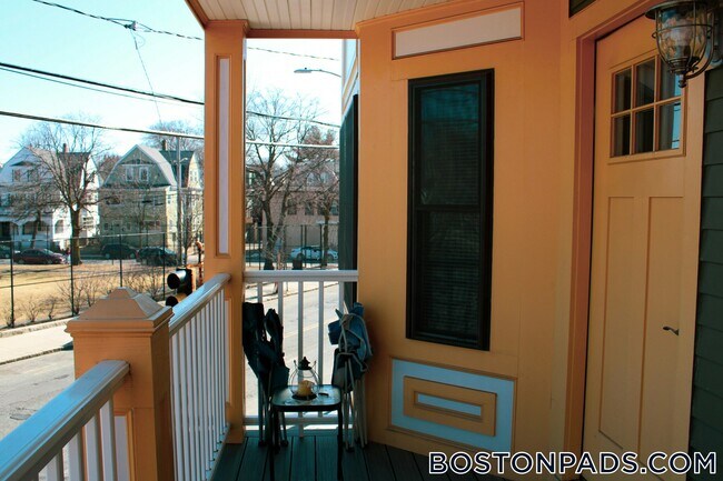 Foto del edificio - 116-118 Holland St.