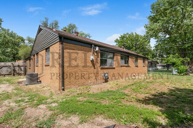 Foto del edificio - 7315 W Galoway