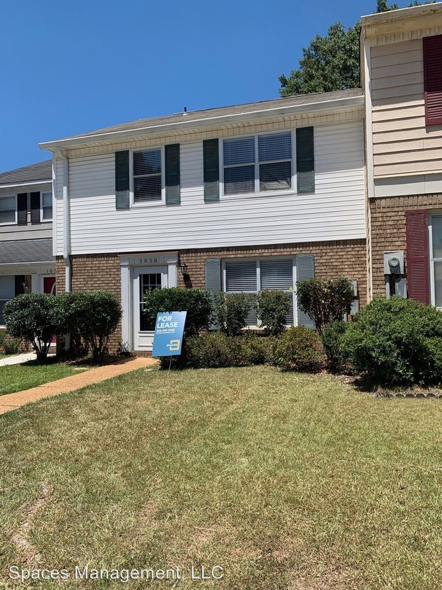 Primary Photo - 1056 Fairfax Dr