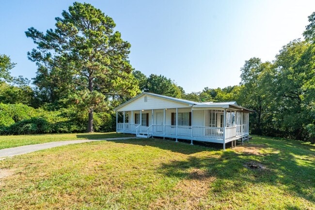 Building Photo - AVAILABLE NOW! Home for rent in Leeds AL! Close to shopping and food!