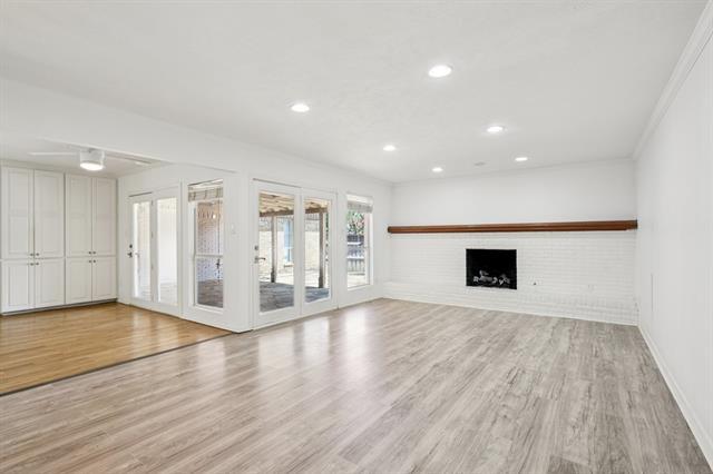 Building Photo - 4016 Willow Ridge Dr
