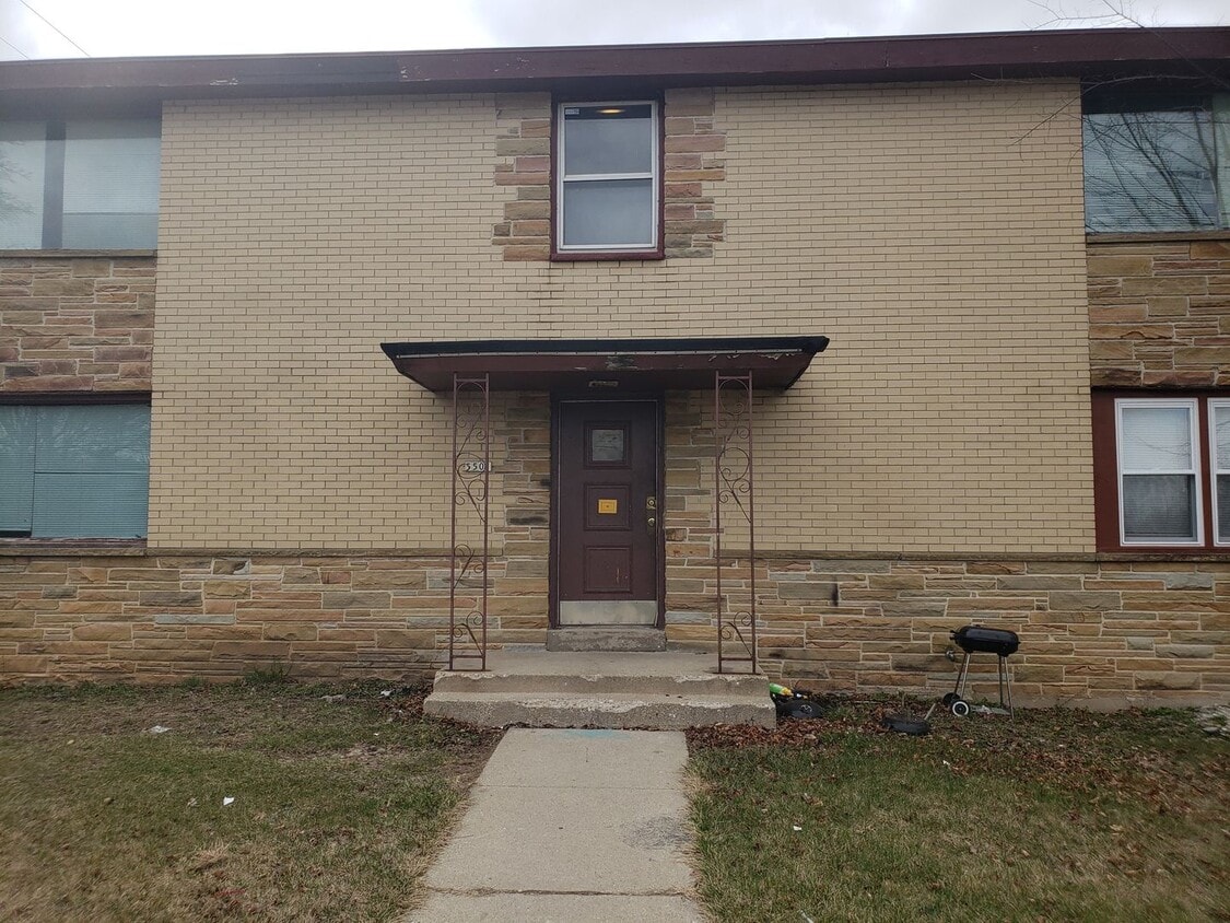 Primary Photo - 5501N51stJ