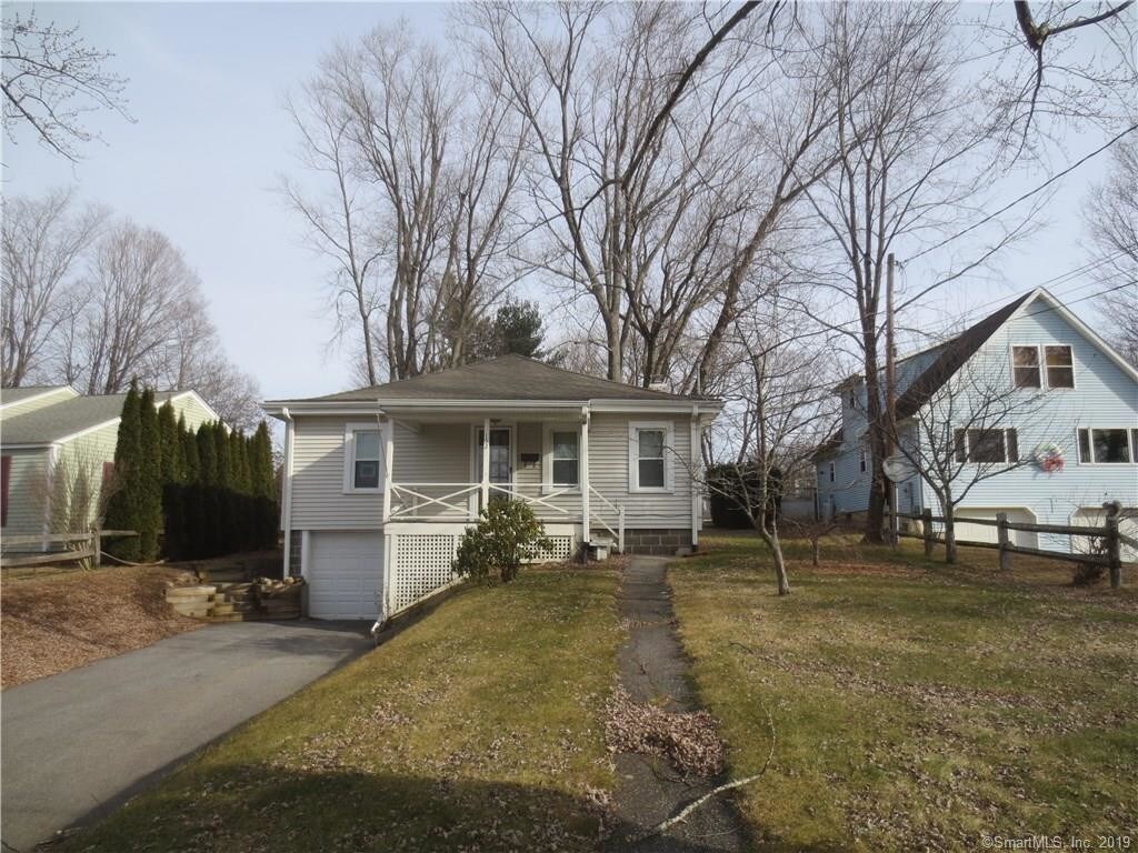 Foto principal - 152 E Lake St