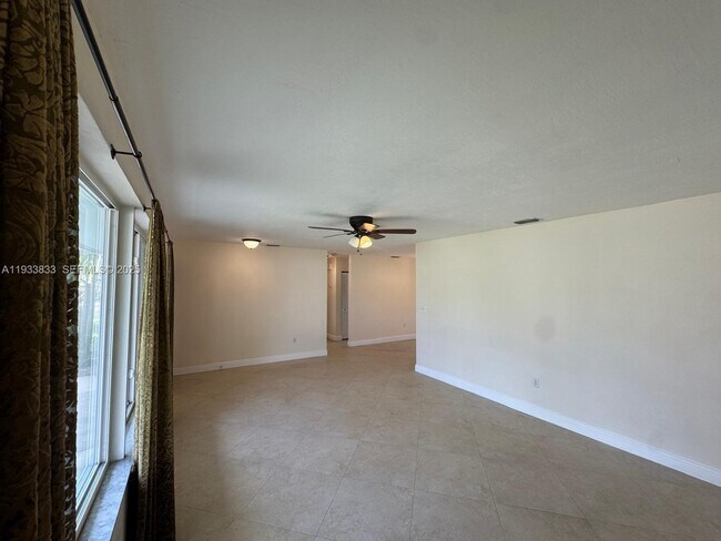 Foto del edificio - 18600 SW 97th Ave