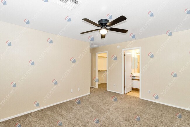 Foto del edificio - Charming rental home in Acacia Landing!