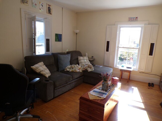 Foto del edificio - 205 Main St