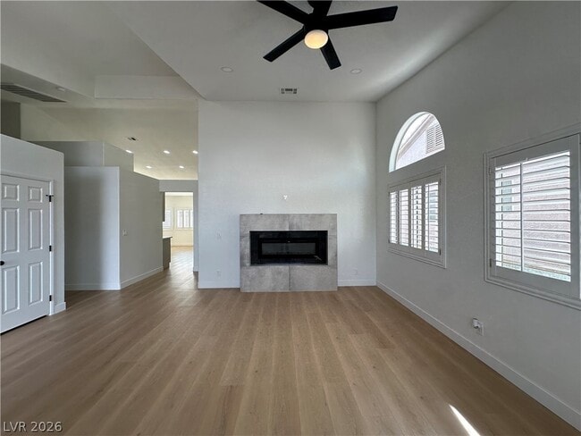 Foto del edificio - 9121 Canyon Magic Ave