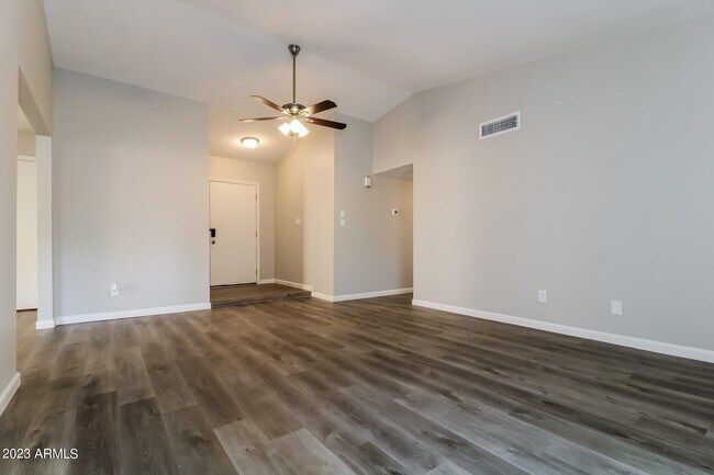 Building Photo - 4029 W Christy Dr