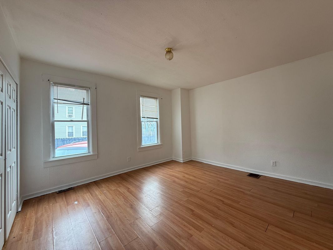 Foto principal - 1208 City St