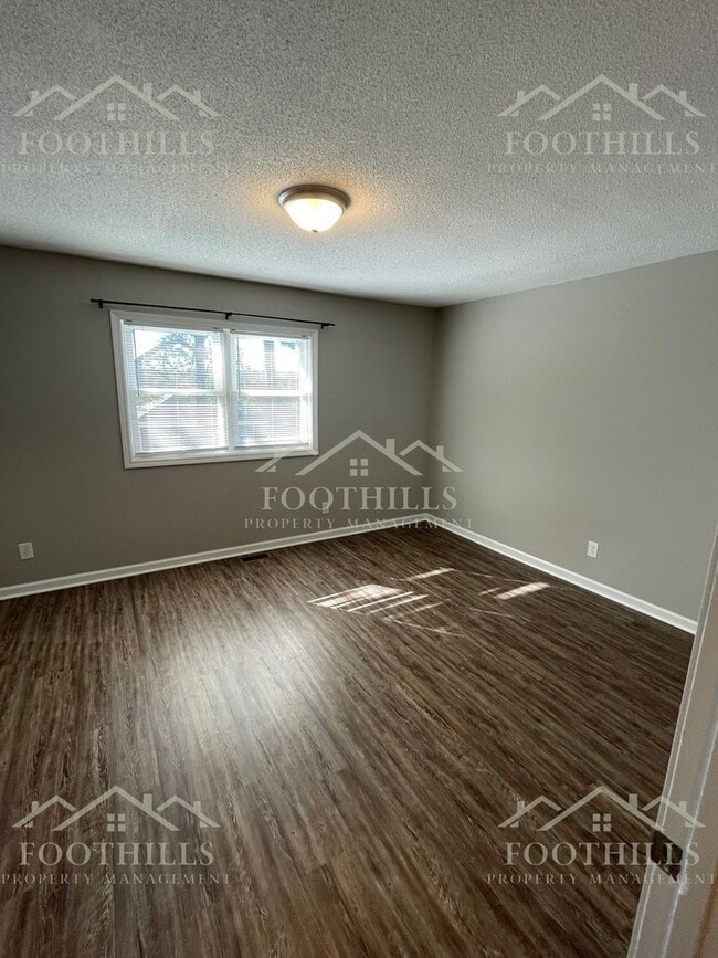 Foto del edificio - 4332 Old Mill Rd