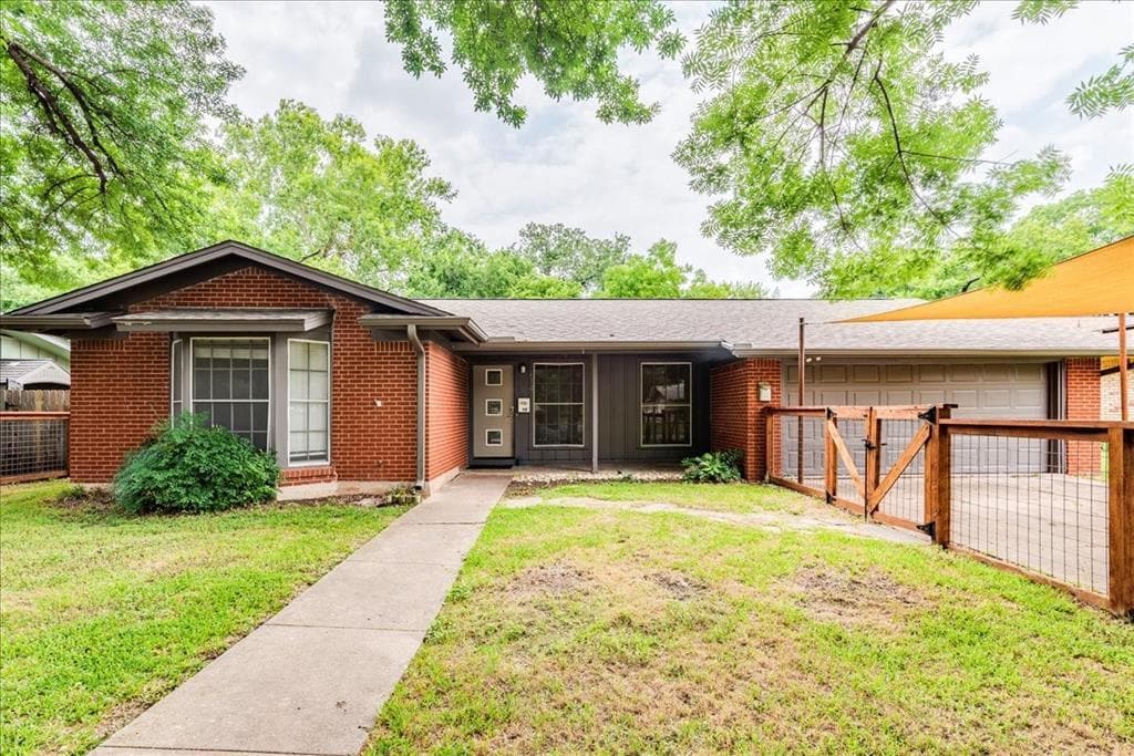 Primary Photo - 5614 Delwood Dr