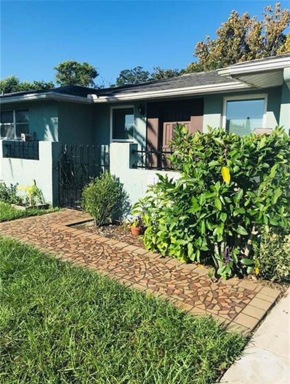 Foto del edificio - 10327 Oleander Dr
