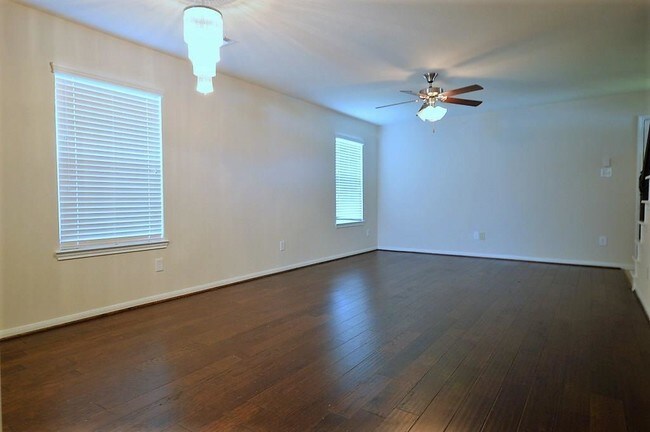 Building Photo - 12830 Almeda Crossing Ct