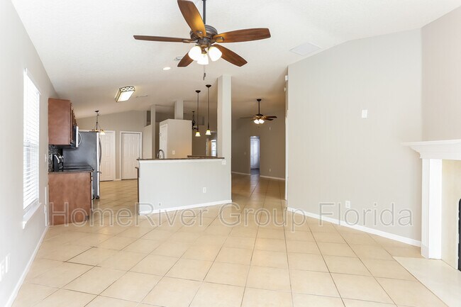 Foto del edificio - 12542 Ayrshire St E