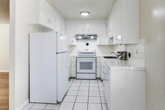 Building Photo - 1283 Ayala Dr