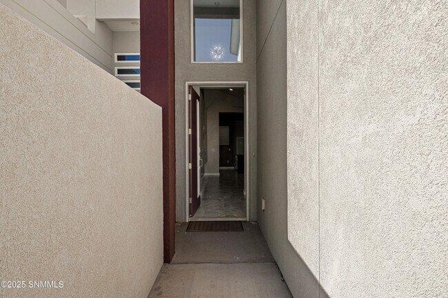 Building Photo - 4359 Capistrano Ave