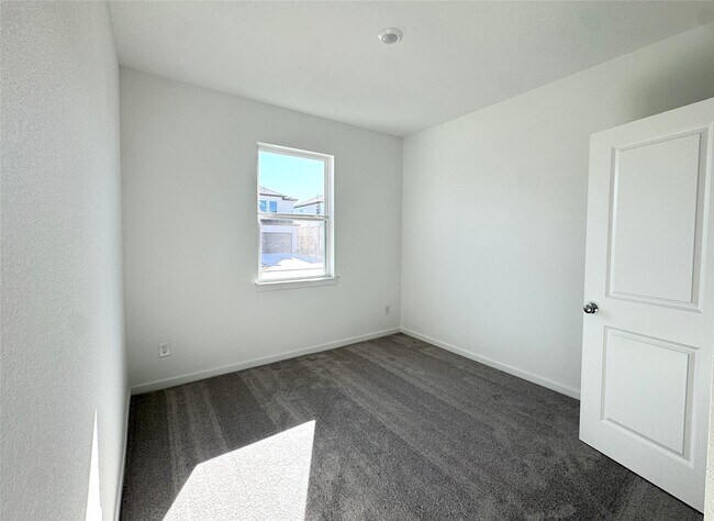 Foto del edificio - 9723 Pettus Crk Dr