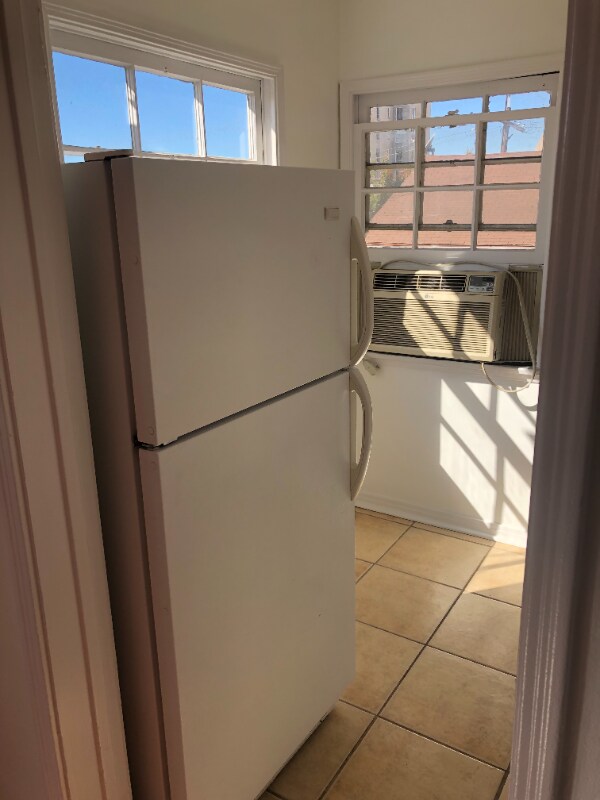 1012 Hammond St Unit h5, West Hollywood, CA 90069 Room for Rent in