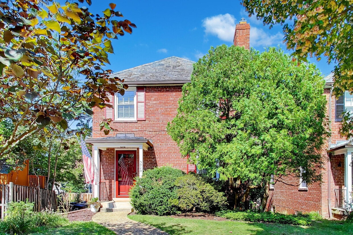 Beautiful Brick Home in the Heart of Chevy Chase - Beautiful Brick Home in the Heart of Chevy Chase