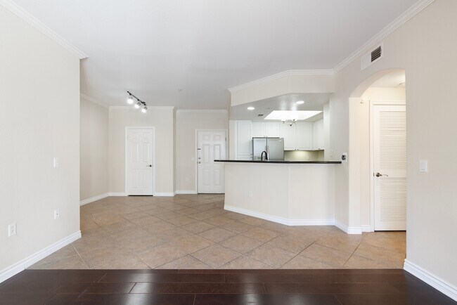 Foto del edificio - 9263 Regents Rd