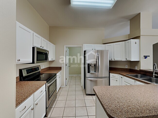 Building Photo - 12311 Tall Pines Way