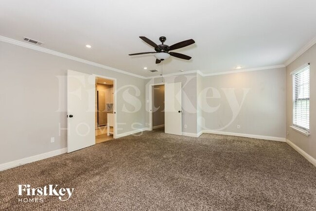 Foto del edificio - 213 Ripplewood Dr