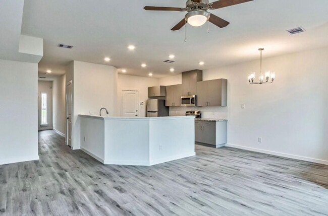 Building Photo - 13307 Tetris Dr
