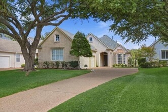 Building Photo - 5556 Southern Hills Dr