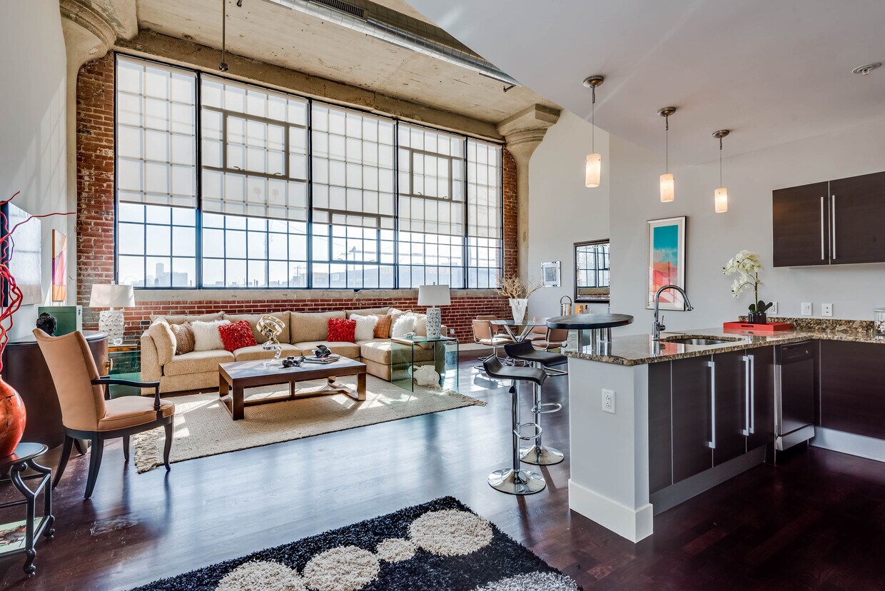 Foto principal - 4100 Forest Park Ave