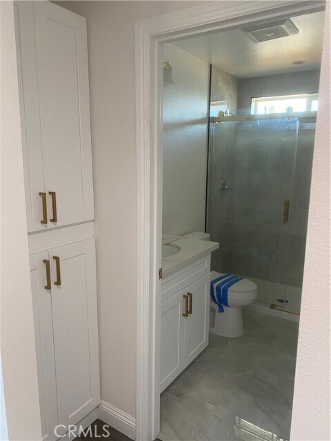 Foto del edificio - 221 W 7th St