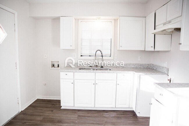Foto del edificio - 3 br, 2 bath House - 1248 Chickamauga Avenue