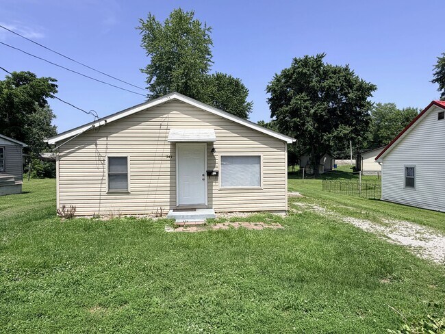 Building Photo - 241 Kahl St