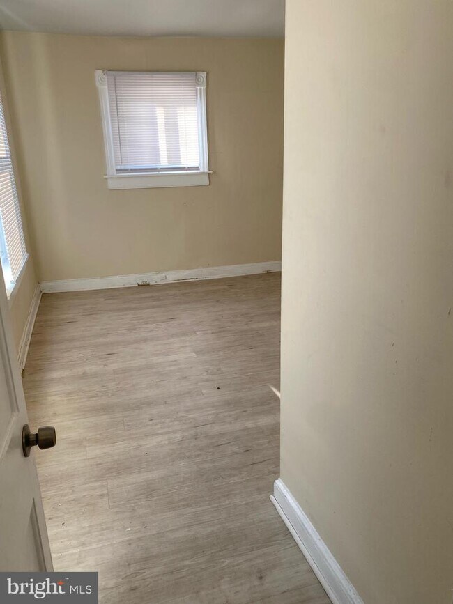 Foto del edificio - 914 Light St