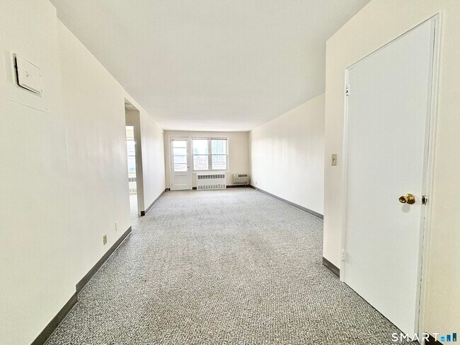 Foto del edificio - 700 Summer St