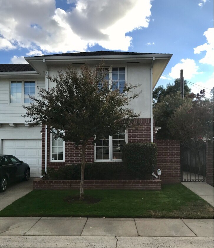 Building Photo - 3580 M St