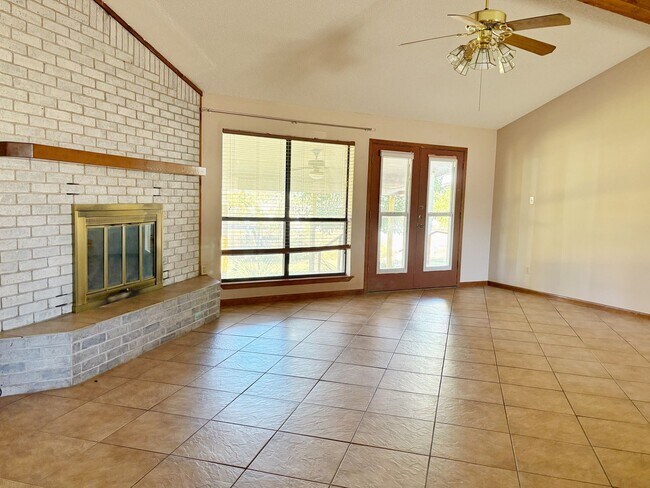 Foto del edificio - 139 Glenvalley Cir