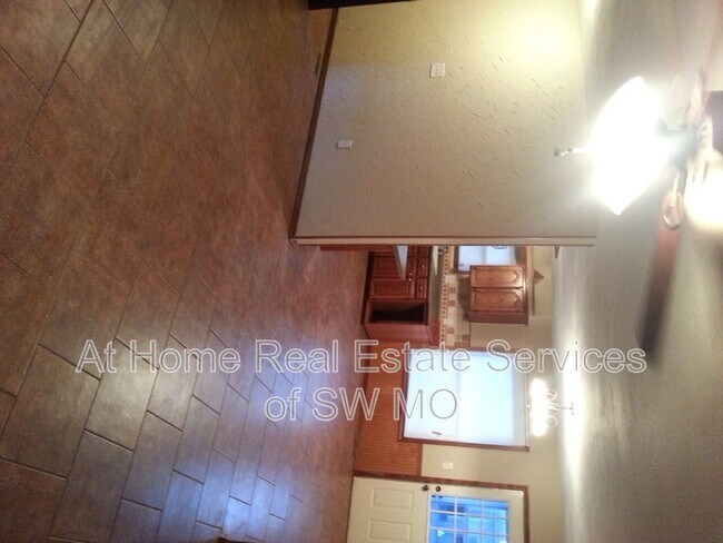 Foto del edificio - 3203 W Hanover St