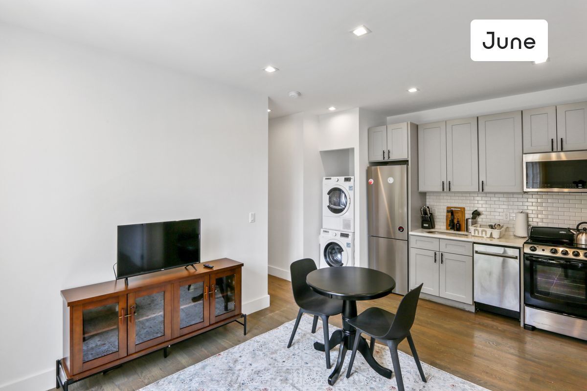 Primary Photo - 4423 4th Avenue