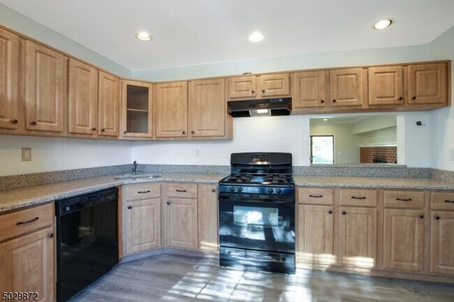 Foto del edificio - 116 Woodward Ln