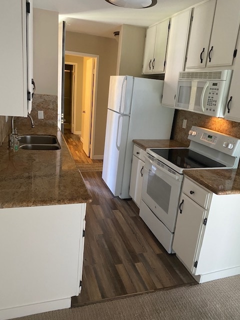 Kitchen - 2292 Woodside Ln