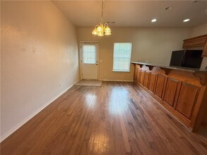 Building Photo - 3509 SW Deerfield Blvd