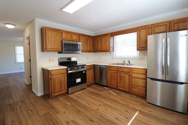 Building Photo - 1517 Bethesda Woods Ln